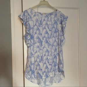 GAP blue floral flutter sleeve tee